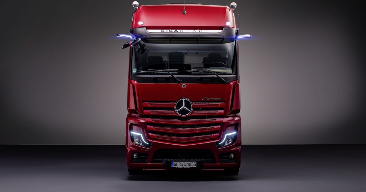 Luksusowy Actros L