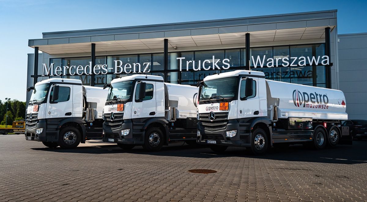 Cysterna Mercedes Actros