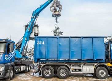 Ciężarówki Actros i Arocs w firmie Olmet