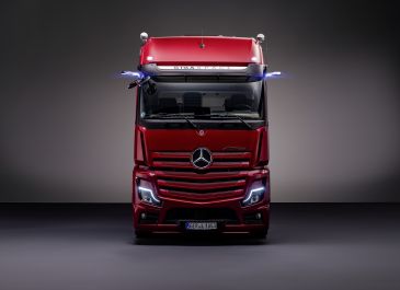 Luksusowy Actros L