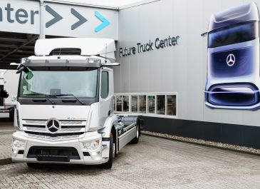 Elektryczna ciężarówka Mercedes eActros