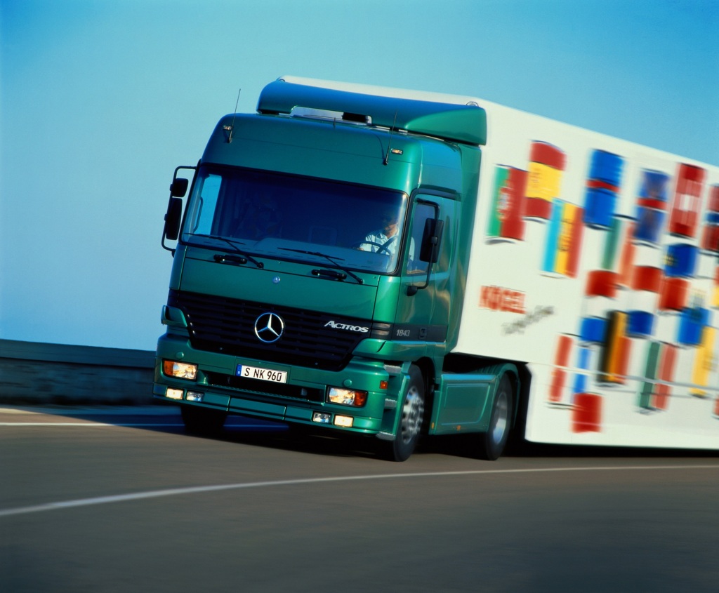 Pierwszy Mercedes-Benz Actros